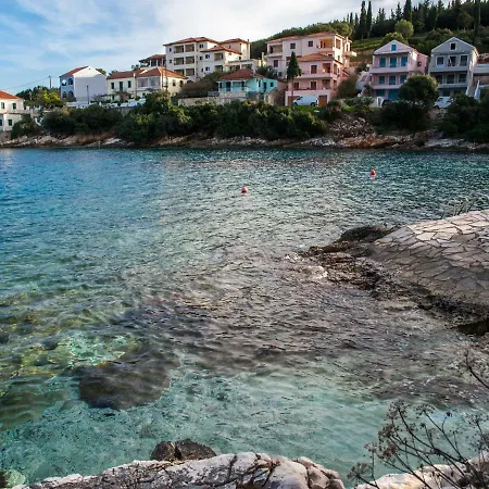 Fey's House Waterfront -