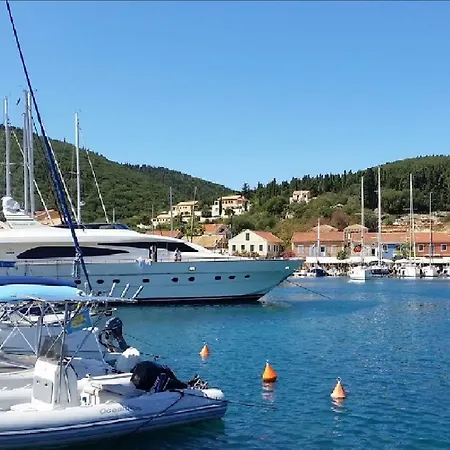 Fey's House Waterfront - Holiday home Fiskardo