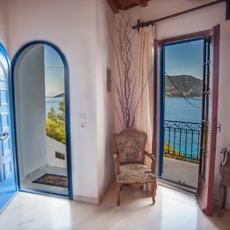 בית נופש Fey's House Waterfront - *