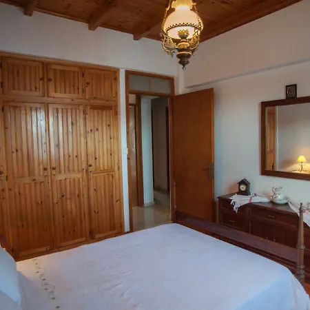 Fey's House Waterfront -
