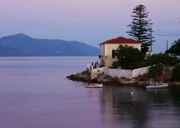 Fey's House Waterfront - Holiday home *