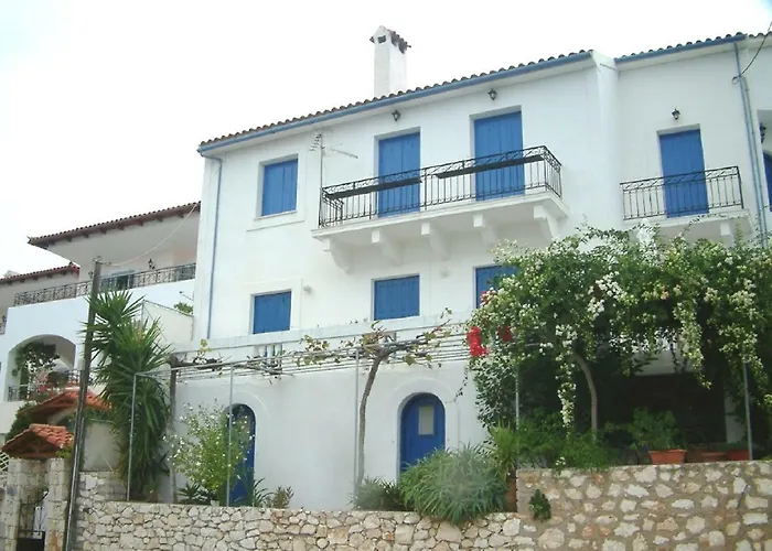 Fey's House Waterfront - Fiskardo